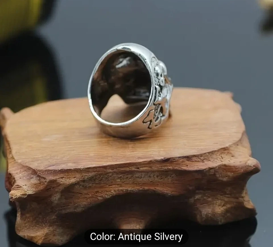 Anillo Esculpido Calavera de la Muerte Punk Pueter Estilo Edgy, Audaz, En Tu Cara Accesorio Foto 3 de 4