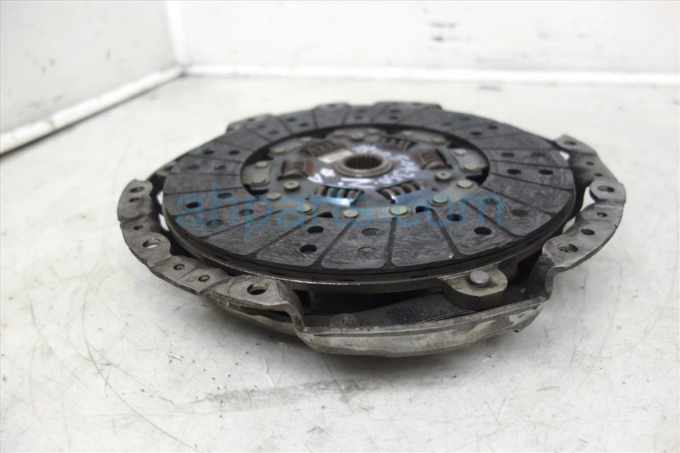 Фрикционный диск и напорная пластина муфты ручной коробки передач для Nissan 350Z 2003-2004 годов выпуска - Изображение 2 из 4