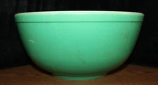 Vintage 1940s Pyrex Blue Nesting Bowl U.S PAT. OFF. T.M. Reg.  (401) AO4073018