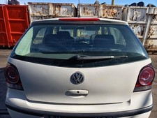 VW Polo 9N3 original Heckklappe mit Scheibe B9A Candyweiß Bj 2009