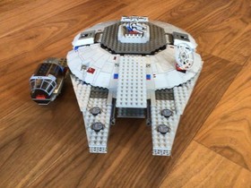 LEGO Star Wars Millennium Falcon #7190 Complete W/figs, Parts W /Box, Manual