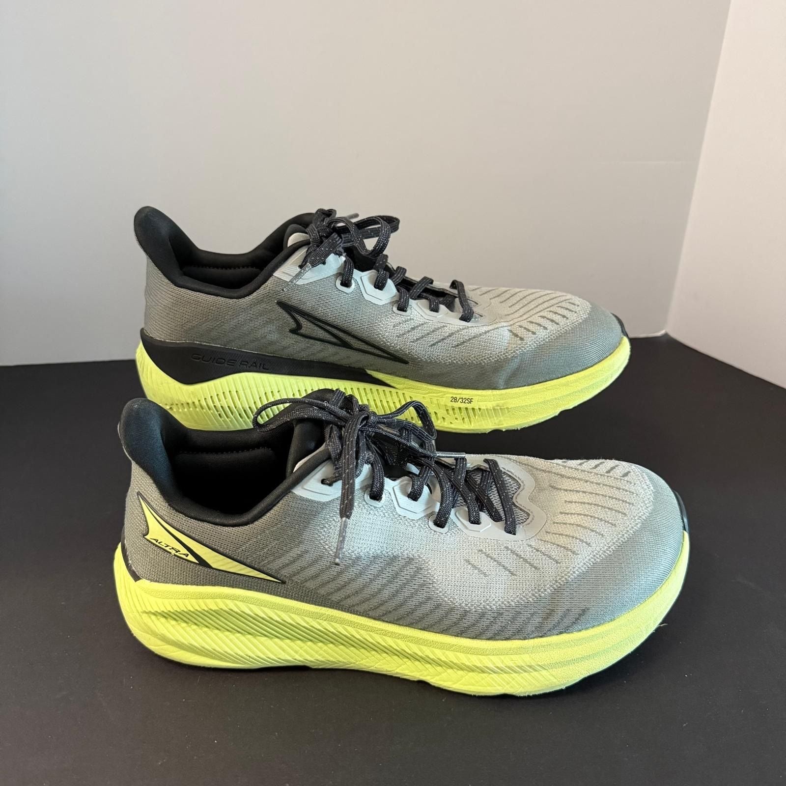 Altra Experience Form Men's Running Shoes Grey Lime Green Size 9.5