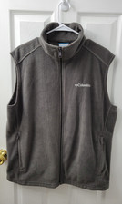 Columbia Full Zip Fleece Vest Men's Size Large Gray Zip Pockets EUC