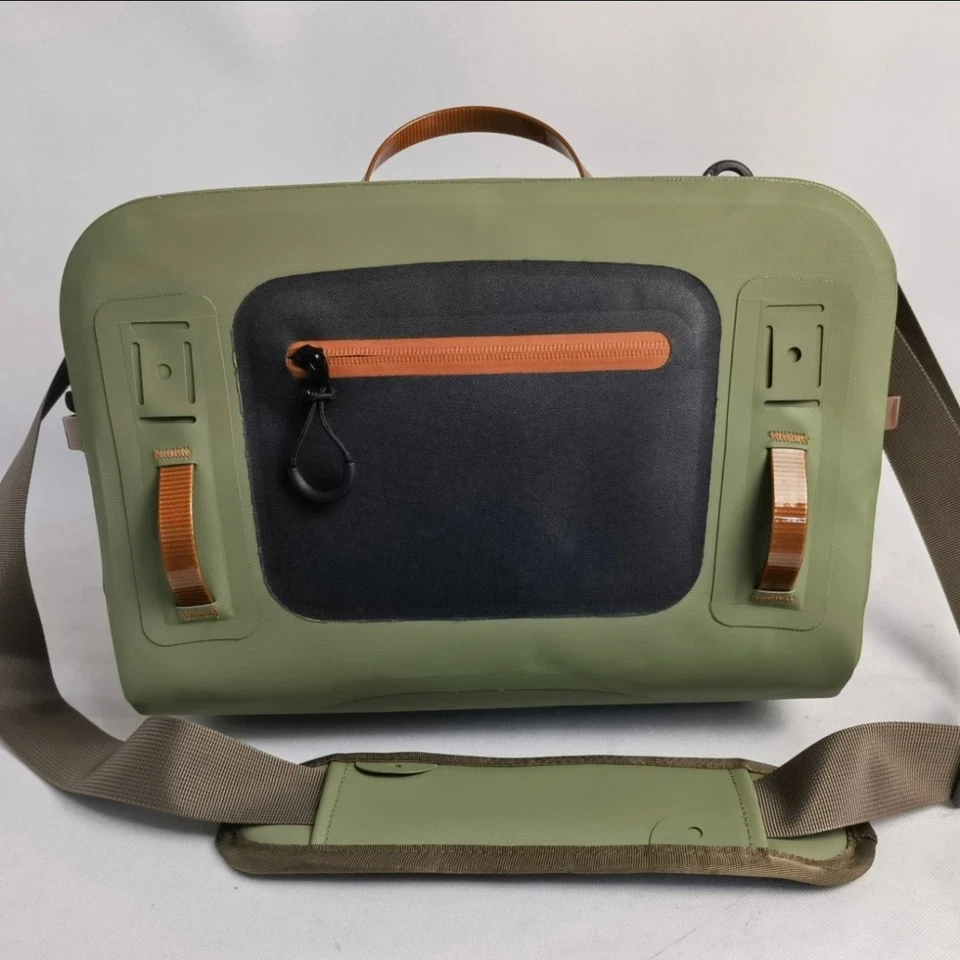 Bolsa de pesca lumbar verde sumergible Boston ENVÍO GRATUITO EE. UU. IMPUESTOS PAGADOS Foto 3 de 4
