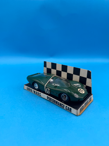 Airfix/MRRC 5199 Ford GT 3-Litre No.11 - Picture 2 of 4