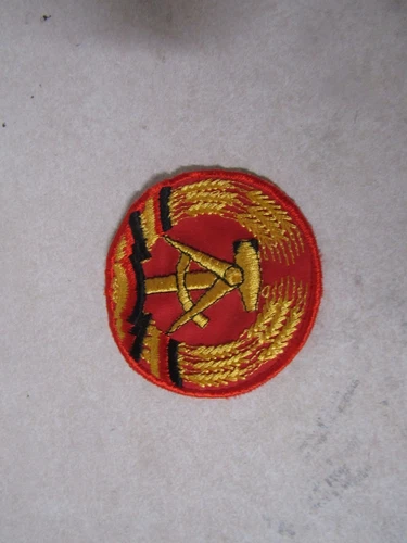 ORIGINAL MILITARY PATCH SEW ON POST WW2 ERA EAST GERMAN FLAG