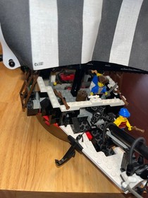 Lego Pirates 1993 Skull's Eye Schooner Set 6286, Missing 1 Piece, Manual Include