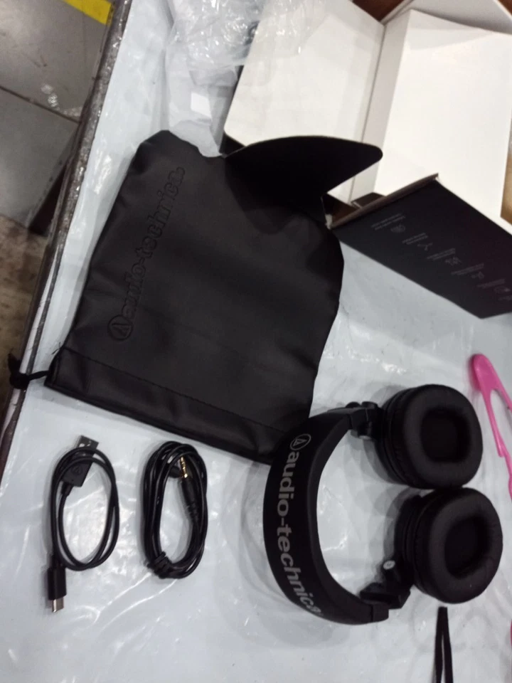 Used Audio Technica ATH-M50xBT2 Wireless Over-Ear Closed-Back Headphones Black - Image 3 of 4