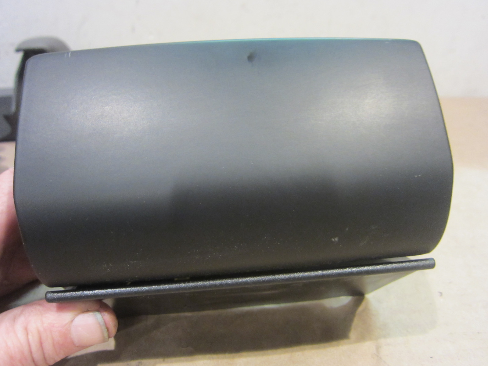 Maserati Quattroporte  -  Rear Console  Ash Tray - Black - P/N 981307830