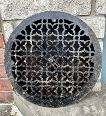 Antique Ornate Round Cast Iron Metal Floor Grate Heating Vent