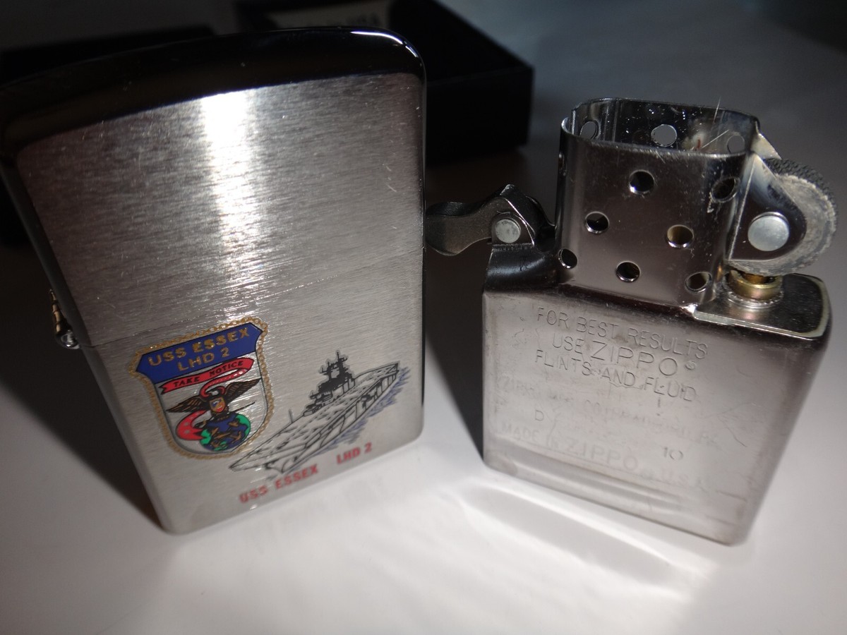 ジッポーUSS Essex(LHD-2) Zippo lighter US Navy USS Essex LHD-2 Made in 2001 Unused
