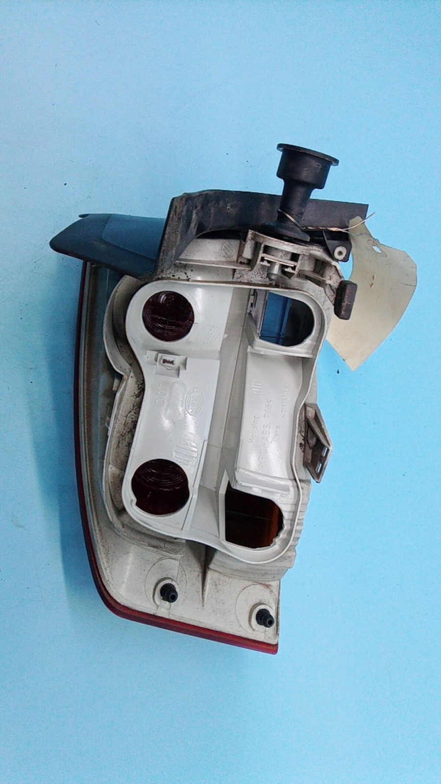 Feu Arrière Droit AUDI A4 Avant Phase 1 Break - Référence 8E9945096A, Occasion, état Bon