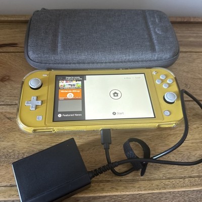 Yellow Switch Lite W/Case And Charger