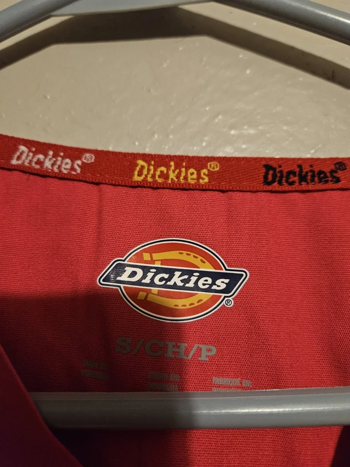 Dickies V-Neck Top 85906 Red REWZ - Image 3 of 3