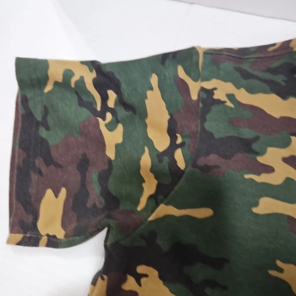 John Deere Boys Short Sleeve Shirt Size XL (14-16), Green, Black, Camo - Image 4 of 4