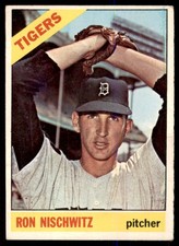 1966 TOPPS RON NISCHWITZ DETROIT TIGERS #38 VG+