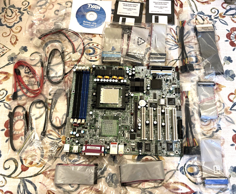 Vintage TYAN Tiger K8W S2875 AMD8131 Dual Opteron ATX System Board & Accessories
