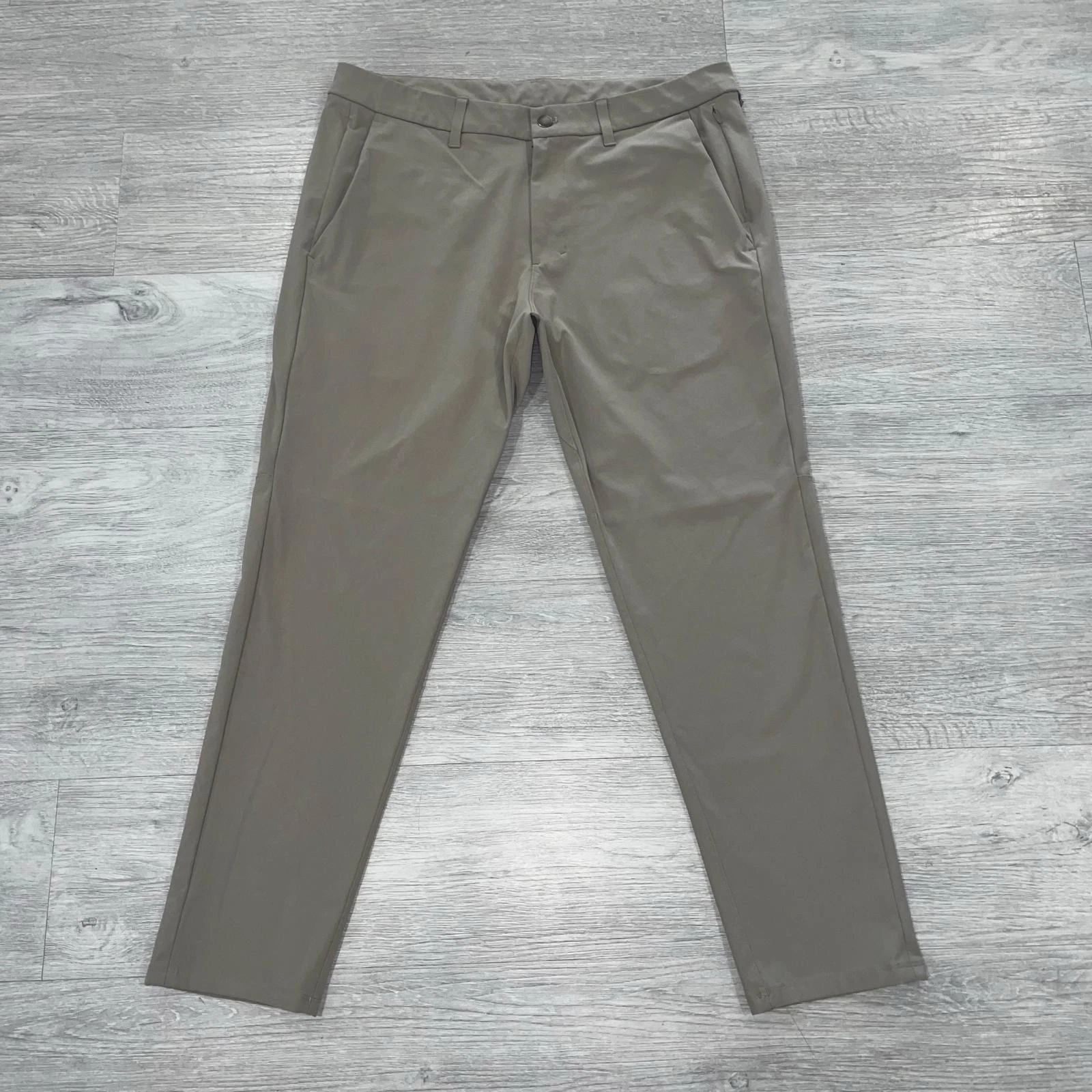Lululemon Commission Warpstreme Grey Sage Slim Pants Mens Size 36 Office Work
Opens in a new window