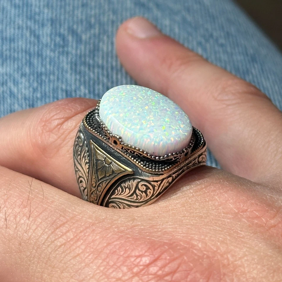 Anillo de ópalo de plata 925 hecho a mano para hombre, anillo de piedra de ópalo de fuego blanco Foto 2 de 3
