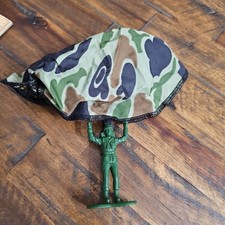 Green Army Man with Parachute Toy Soldier