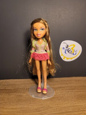 Bratz Sweet Dreamz Yasmin Doll 2001 used pajama party