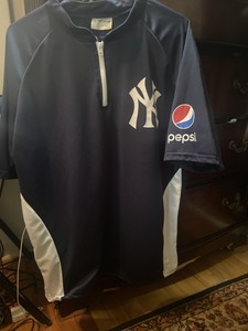 yankees batting practice pullover