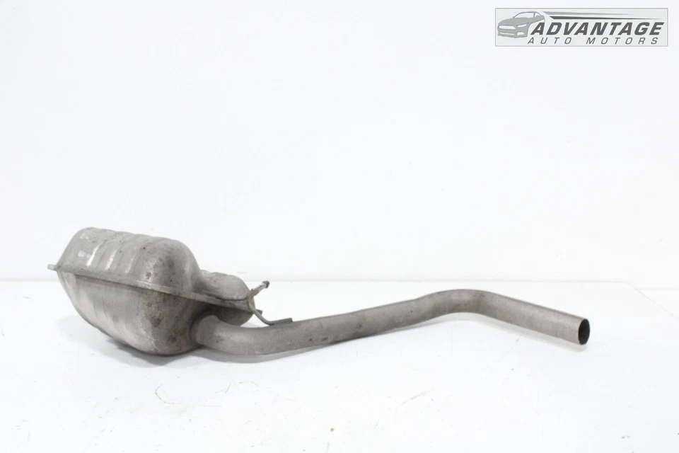 Dodge Challenger 2015-2023 3,6 L tracción trasera lado derecho silenciador de escape y tubo OEM Foto 3 de 4