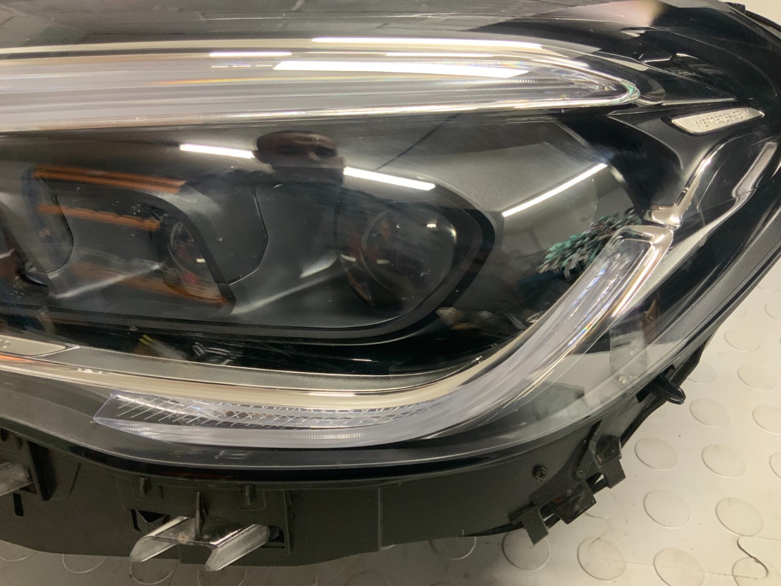 MERCEDES BENZ GLA W247 HEADLIGHT MULTIBEAM LED PASSENGER SIDE 