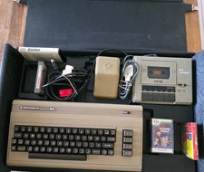 Vintage Commodore 64 C64 in leather Computer + Console games