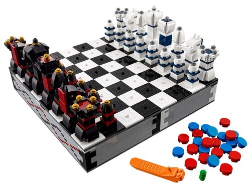 LEGO Chess Set 40174 - 2 in 1 - NEW **NO BOX** +*