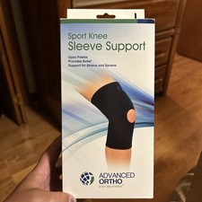 Advanced Orthopaedics Sport Sleeve Knee Support Black Large 15 -18"