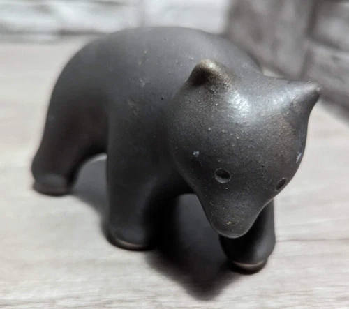 Vintage 4" x 2.5" Pigeon Forge Folk Art Pottery TN Black Bear Animal Figurine
