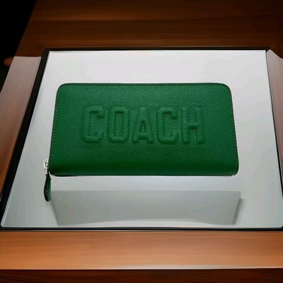新製品!!COACH GREEN コンチネンタルウォレットＣロゴ ストラップ付 新品 COACH コーチ 長財布 グリーン 緑 Cロゴ ストラップ付き｜Yahoo