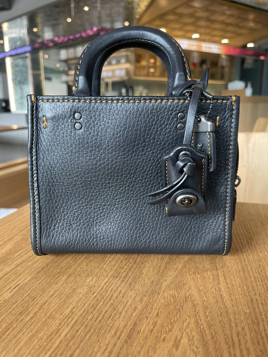 Coach rogue hotsell 17 black