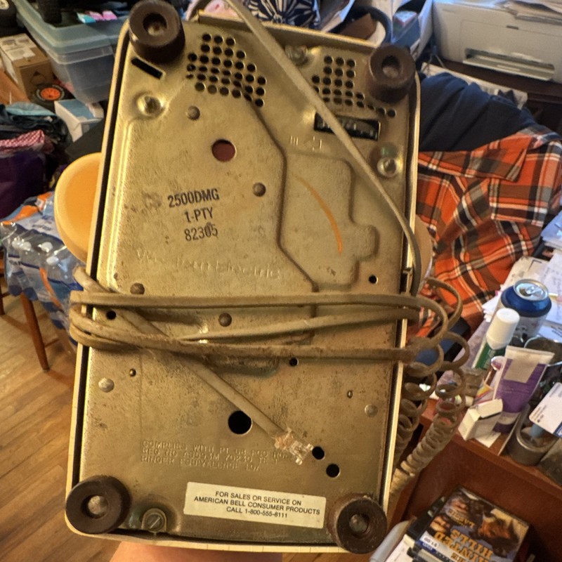 Western Electric 2500DMG Beige Touch-Tone Vintage/Retro Corded Desk Telephone