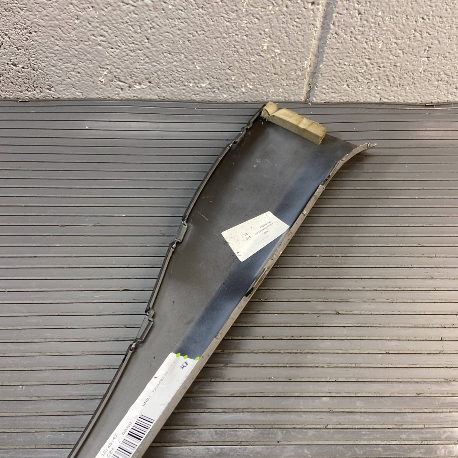 BMW i8 2014-2020 Front Left Lower Scuff plate
