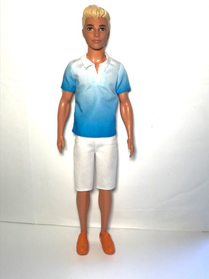 2018 Fashionistas #129 Blue Ombre Shirt Blonde Ken Barbie Doll GDV12