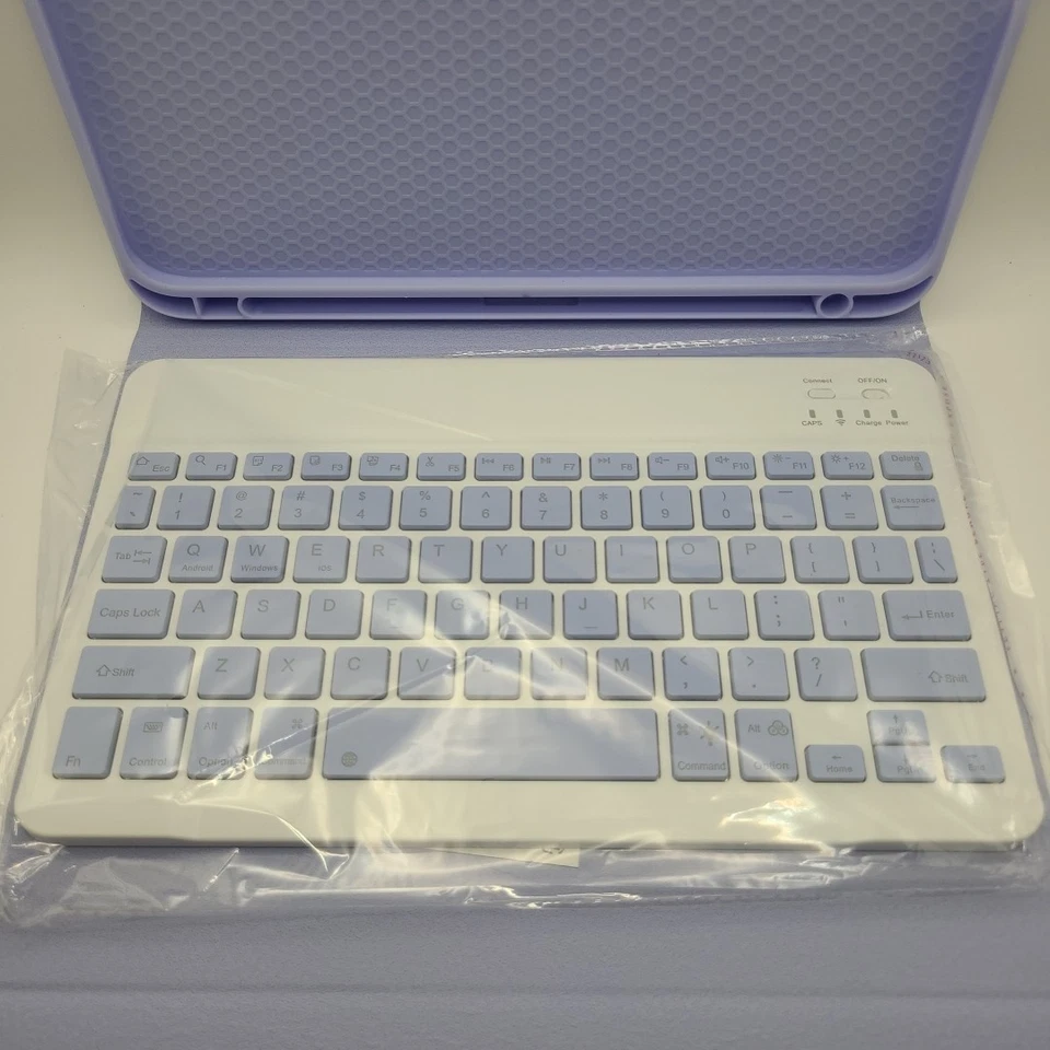 Smart Keyboard Case Magnetic Removable Keyboard, Converts To Stand No USB Cable - Image 3 of 4