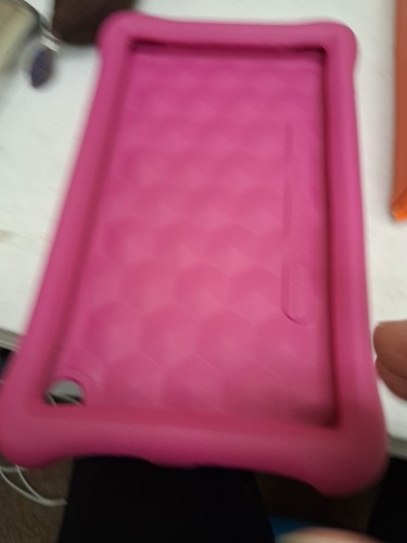 2Fire HD 8'' Tablet Casesfor Amazon Fire HD 7th Generation Pink And One Yellow - Picture 6 of 6