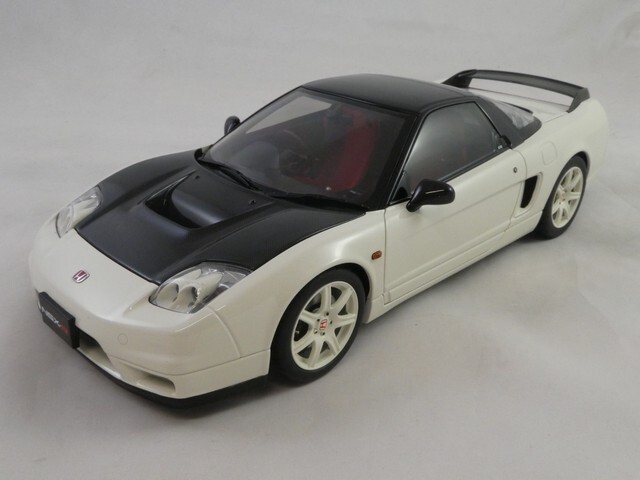 Autoart Honda NSX - R NA2 Championship White - Black Carbon 1/18