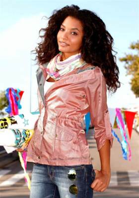 NEU - AJC - GR. 42 - Jacke rosa glanz Must-Have Freizeit Party Urlaub 