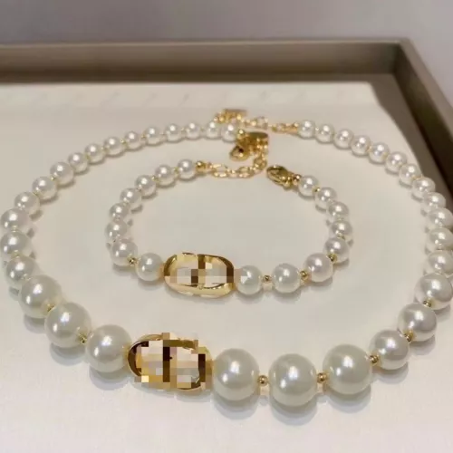 Collana e bracciale perle orecchini girocollo CD set per donna regalo matrimonio classico. - Foto 2 di 14