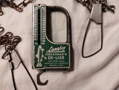 Langley - Fisherman's De-Liar - Fish Scale and Tape Measure - Model 228, Vintage