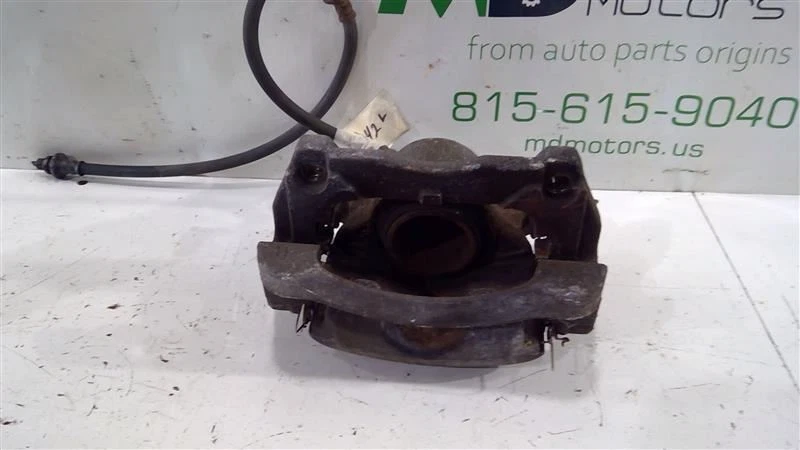 2017-2019 NISSAN ROGUE ПЕРЕДНИЙ ЛЕВЫЙ БОКОВОЙ СУППОРТ ДИСКОВОГО ТОРМОЗА OEM 410114BA0C - Изображение 3 из 4