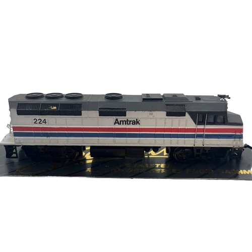 Spektrum Bachmann 87004 HO F40PH Diesel Phase 2 #224 Amtrak (Artikel#1503) | Zustand: Used