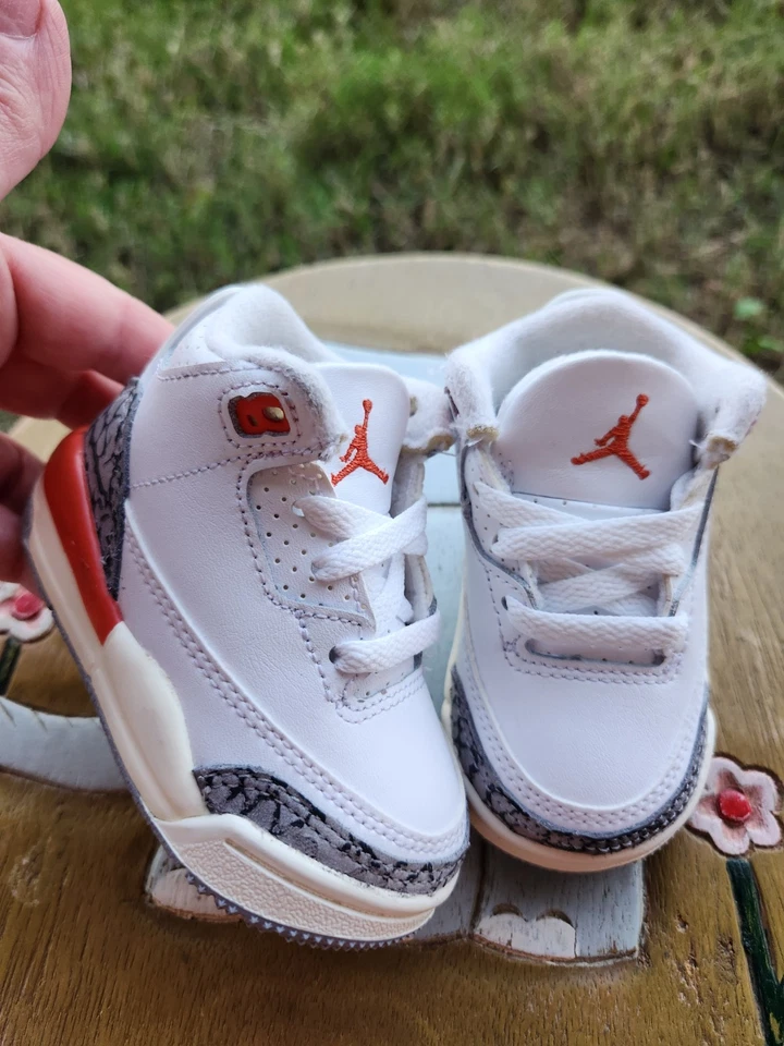 Jordan Retro 3 "Georgia Peach" TOTALMENTE NUEVO Niño 3C Foto 2 de 4