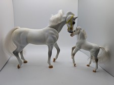 Vintage Mare and Foal Grand Champions Feed and Nuzzle Horse Toy