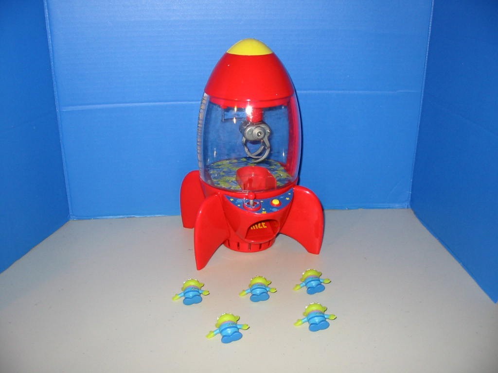 Disney Pixar Toy Story Pizza Planet Space Crane Claw Machine Aliens Working See