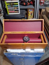 scatola di legno porta orologi fatta a mano