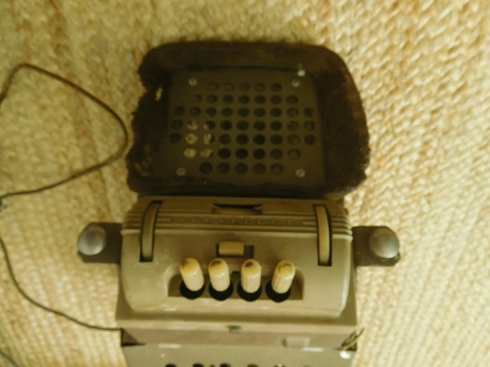 1946 1947 1948 Chevrolet AM Radio 986146 Pickup Truck GM - Image 4 of 4